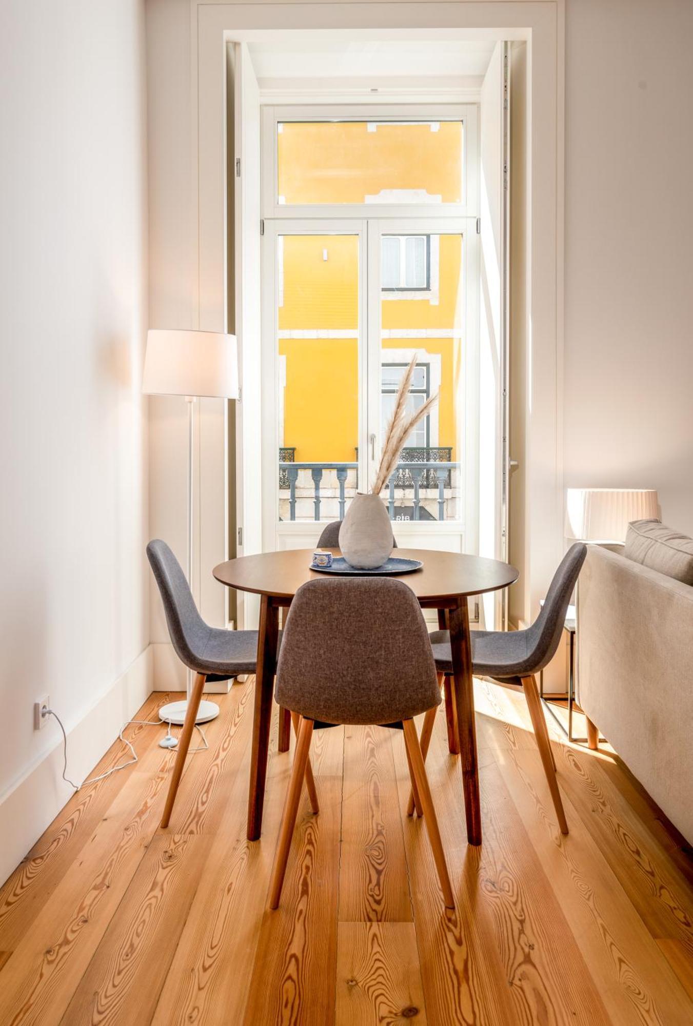 Arco Augusta By The Good Neighbour In Lejlighed